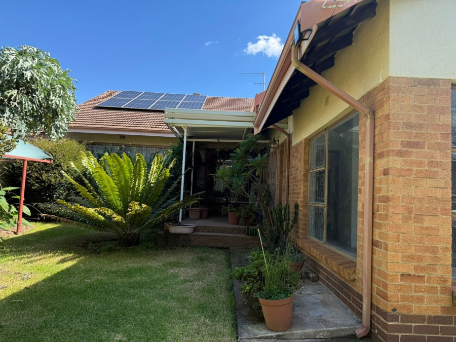 4 Bedroom Property for Sale in Horison Gauteng