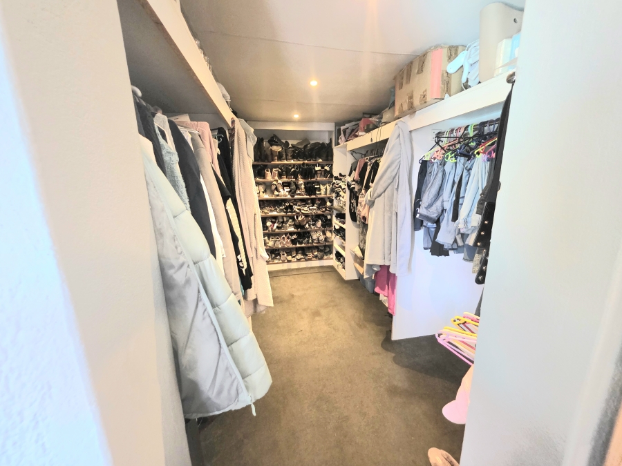 3 Bedroom Property for Sale in Heuweloord Gauteng