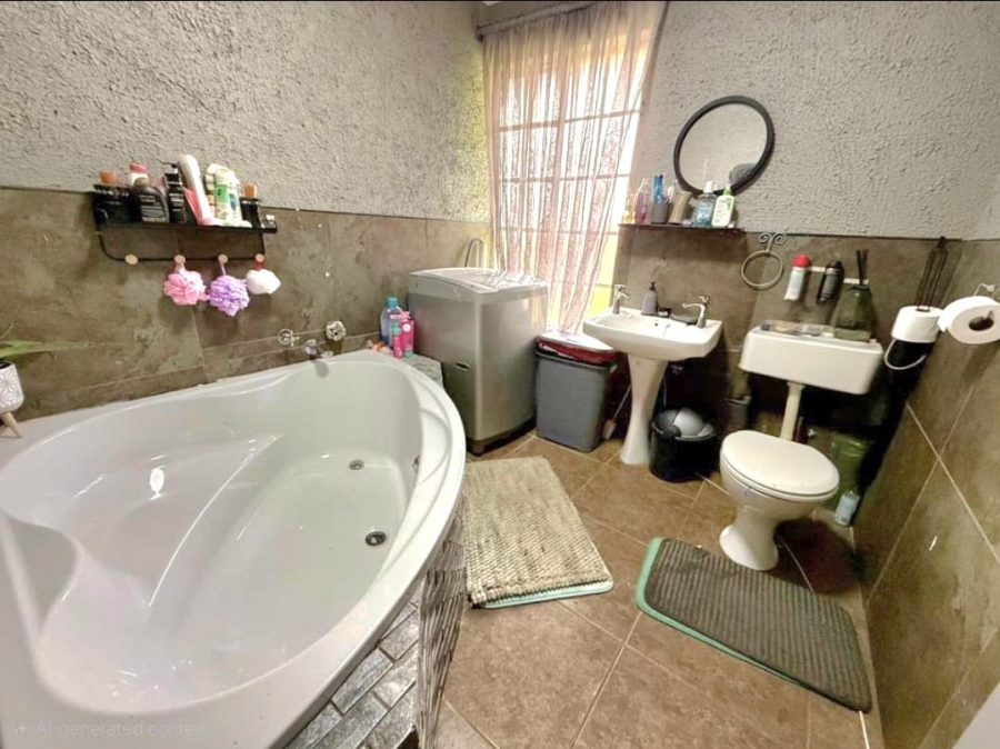 3 Bedroom Property for Sale in Heuweloord Gauteng