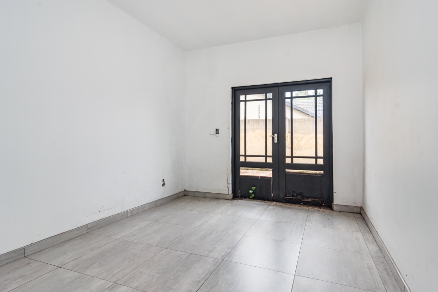 3 Bedroom Property for Sale in Northwold Gauteng