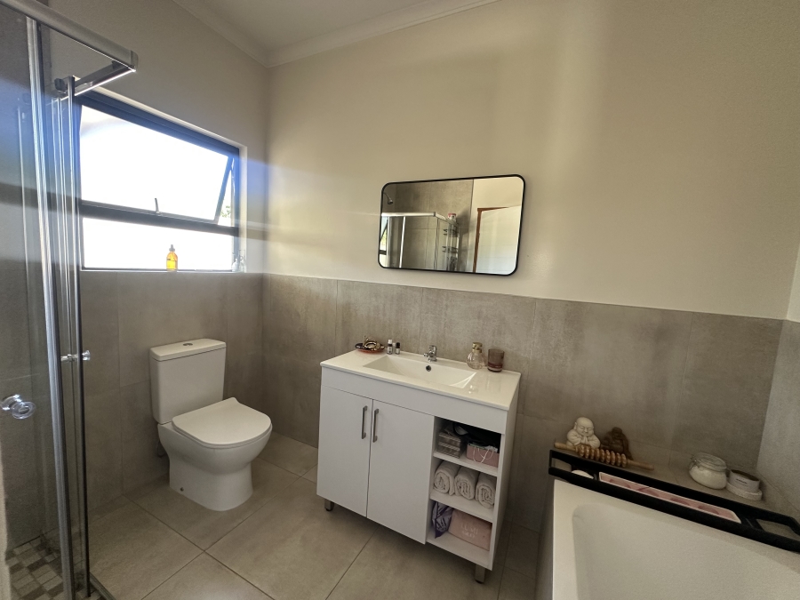 To Let 3 Bedroom Property for Rent in Chartwell Gauteng