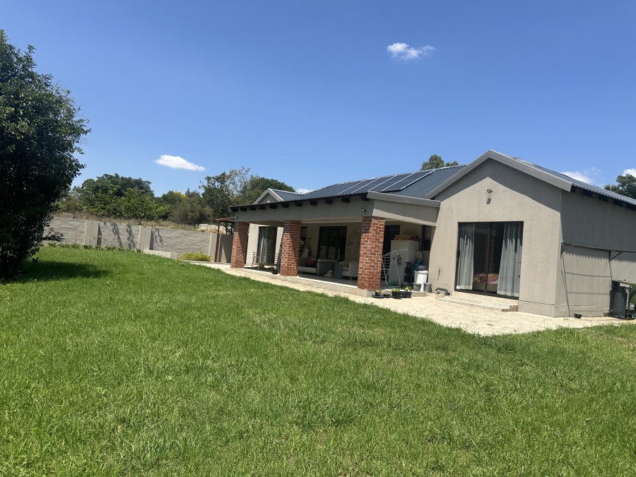 To Let 3 Bedroom Property for Rent in Chartwell Gauteng