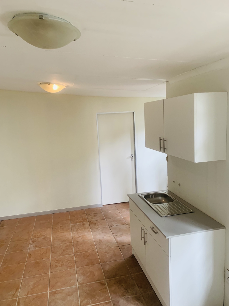 To Let 1 Bedroom Property for Rent in Kensington Gauteng