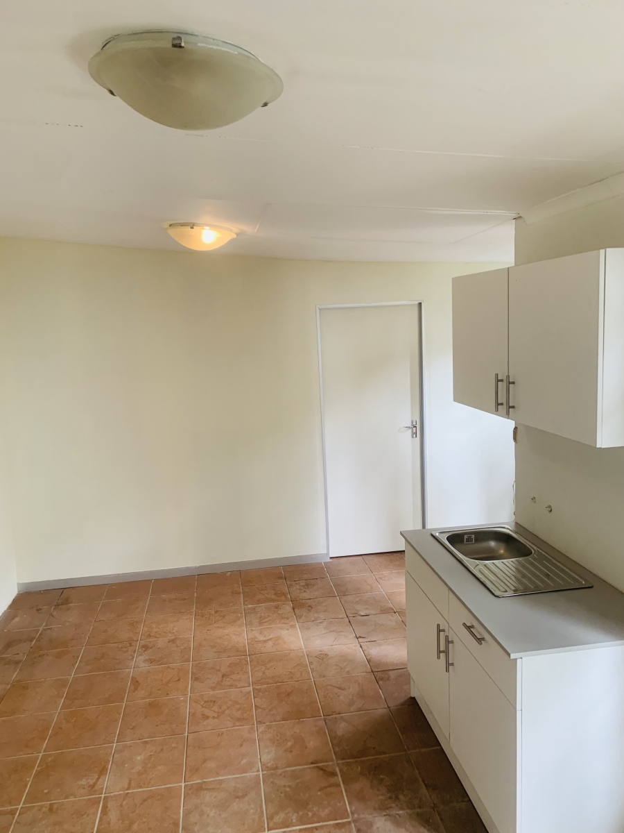 To Let 1 Bedroom Property for Rent in Kensington Gauteng