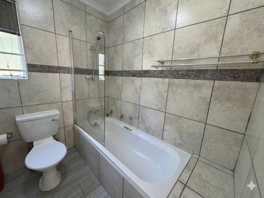 3 Bedroom Property for Sale in Barbeque Downs Gauteng