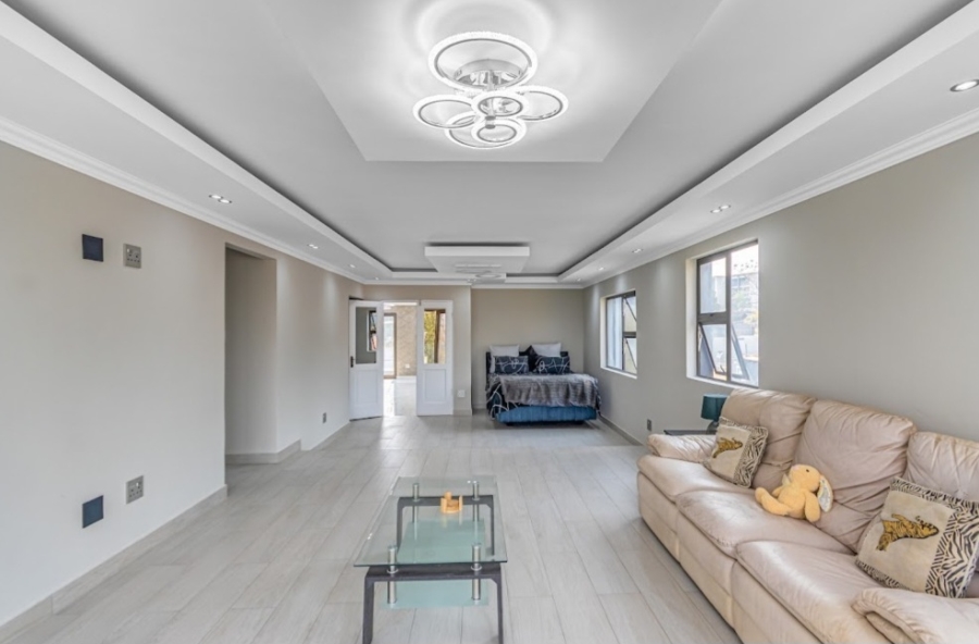 4 Bedroom Property for Sale in Bryanston Gauteng