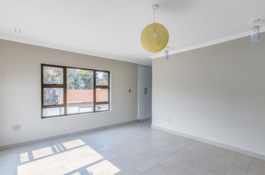 4 Bedroom Property for Sale in Bryanston Gauteng