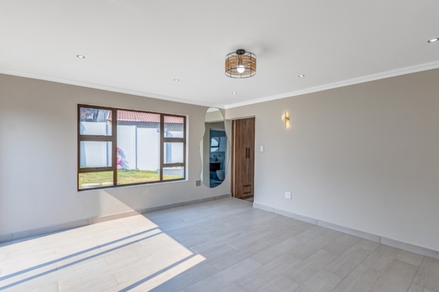 4 Bedroom Property for Sale in Bryanston Gauteng