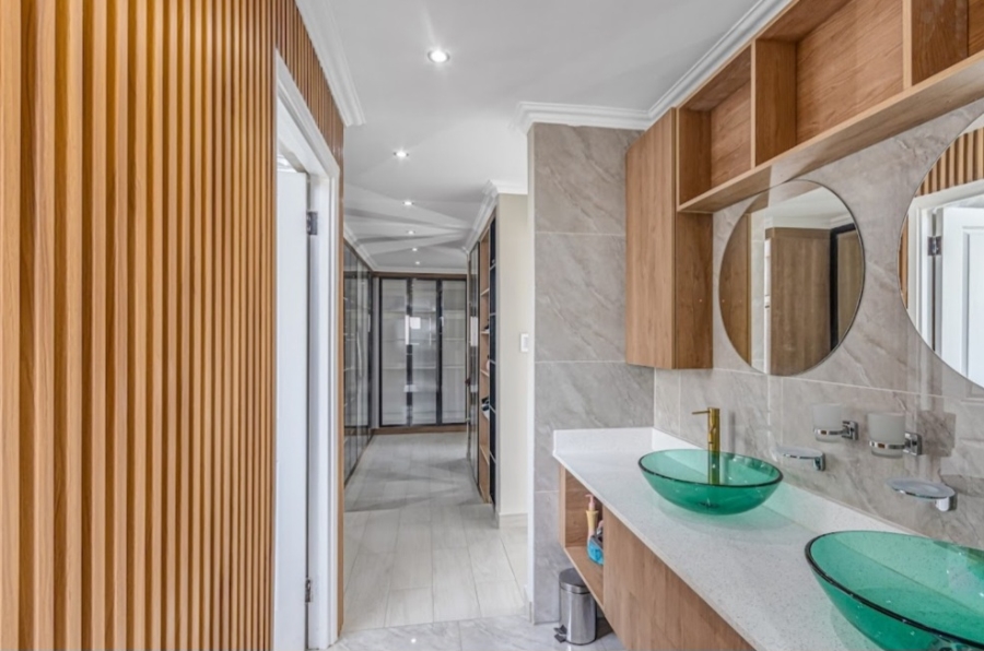 4 Bedroom Property for Sale in Bryanston Gauteng