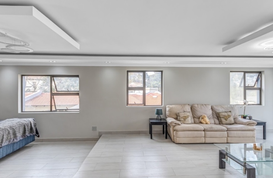 4 Bedroom Property for Sale in Bryanston Gauteng