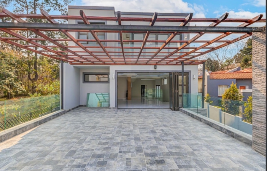 4 Bedroom Property for Sale in Bryanston Gauteng