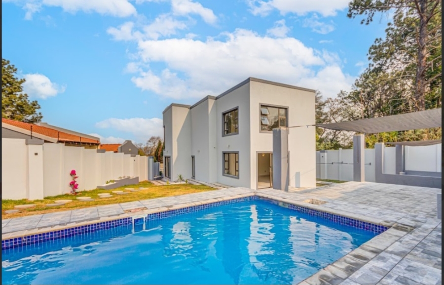 4 Bedroom Property for Sale in Bryanston Gauteng