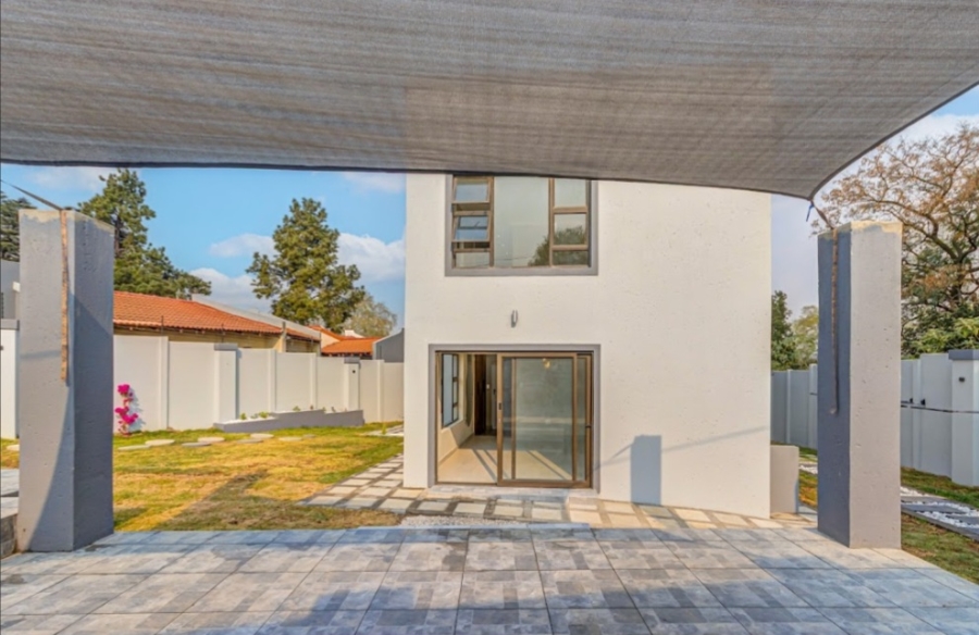 4 Bedroom Property for Sale in Bryanston Gauteng