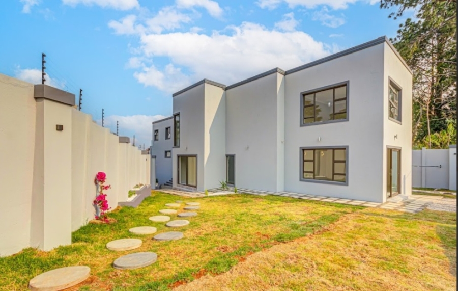 4 Bedroom Property for Sale in Bryanston Gauteng