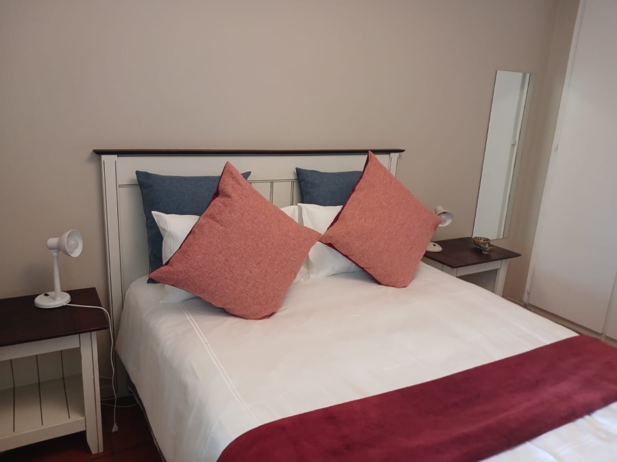 To Let 2 Bedroom Property for Rent in Sandhurst Gauteng