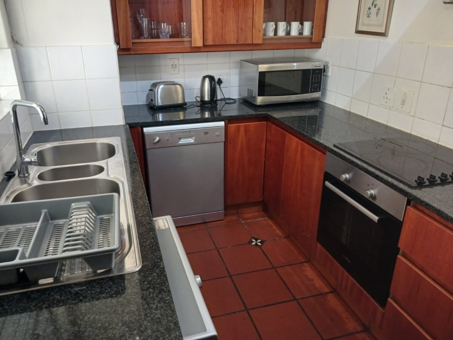 To Let 2 Bedroom Property for Rent in Sandhurst Gauteng