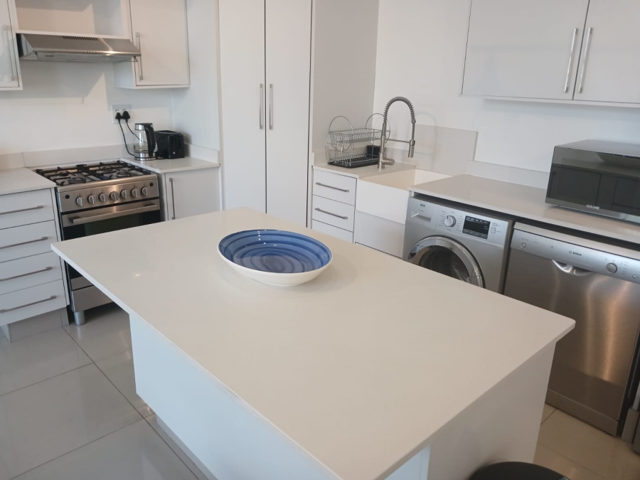 2 Bedroom Property for Sale in Sandhurst Gauteng