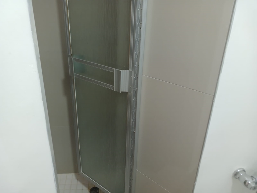 2 Bedroom Property for Sale in Sandhurst Gauteng