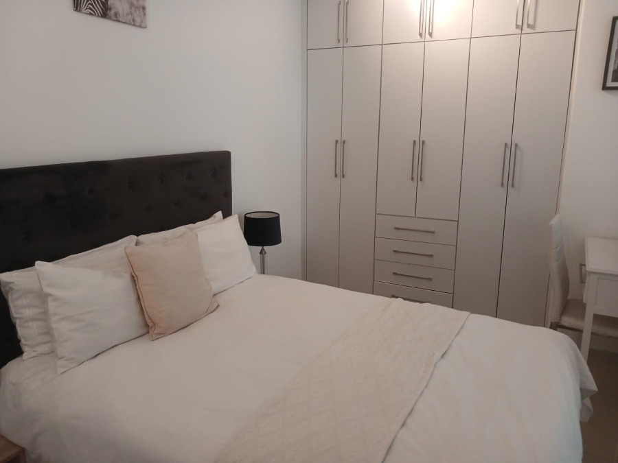 2 Bedroom Property for Sale in Sandhurst Gauteng