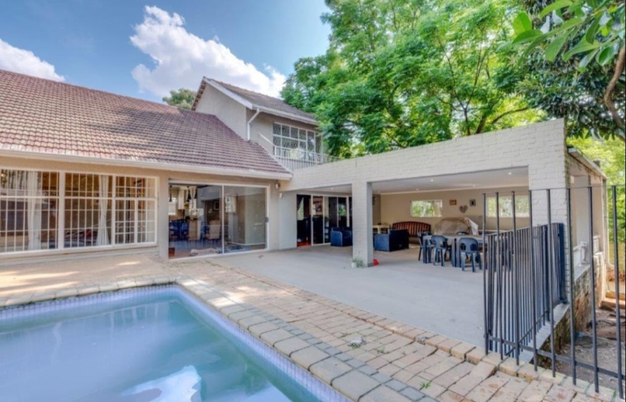 4 Bedroom Property for Sale in Savoy Estate Gauteng