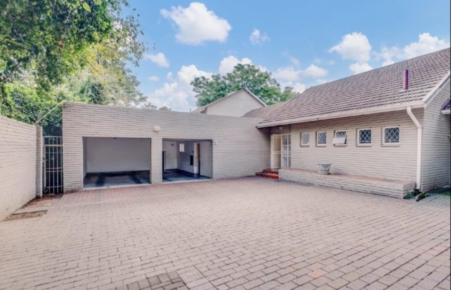 4 Bedroom Property for Sale in Savoy Estate Gauteng