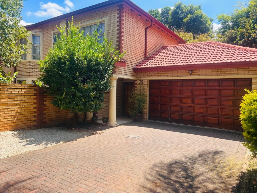 3 Bedroom Property for Sale in Eldoraigne Gauteng