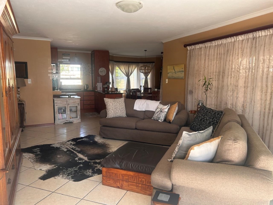 3 Bedroom Property for Sale in Eldoraigne Gauteng