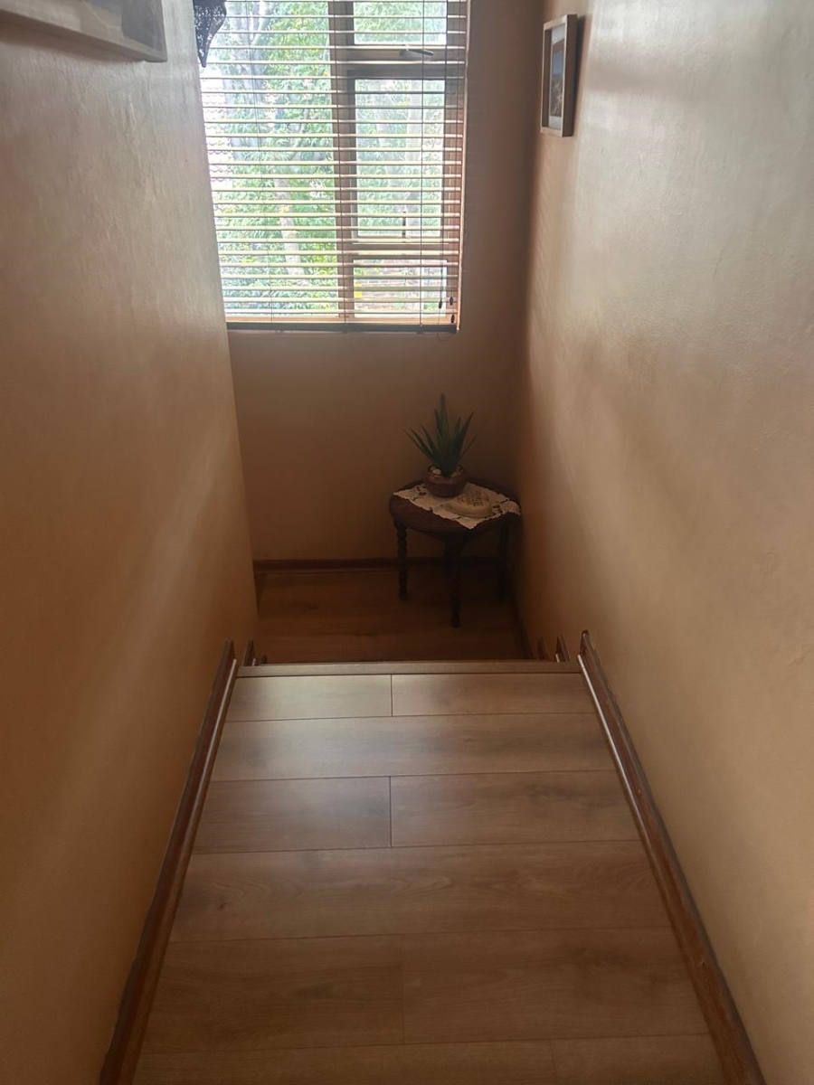 3 Bedroom Property for Sale in Eldoraigne Gauteng