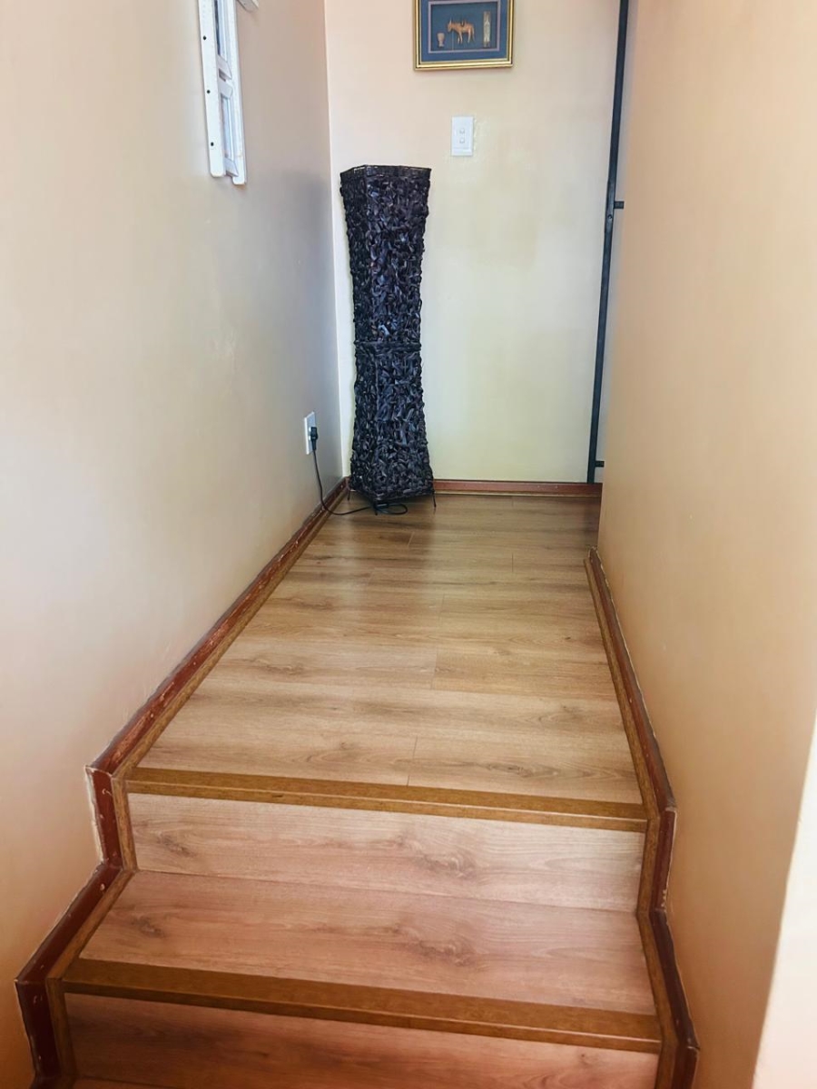 3 Bedroom Property for Sale in Eldoraigne Gauteng