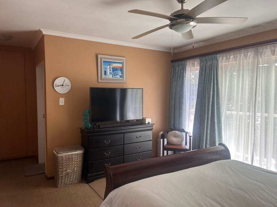 3 Bedroom Property for Sale in Eldoraigne Gauteng