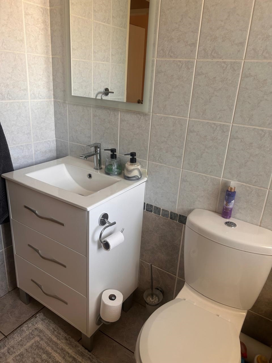 3 Bedroom Property for Sale in Eldoraigne Gauteng