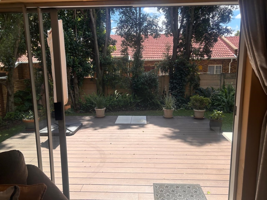 3 Bedroom Property for Sale in Eldoraigne Gauteng