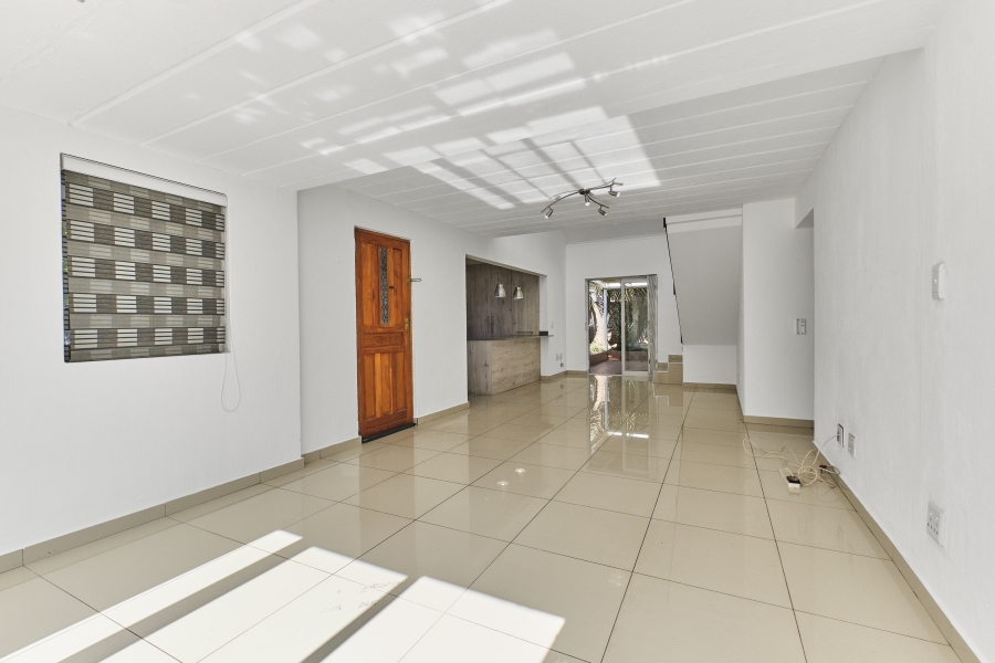 3 Bedroom Property for Sale in Barbeque Downs Gauteng