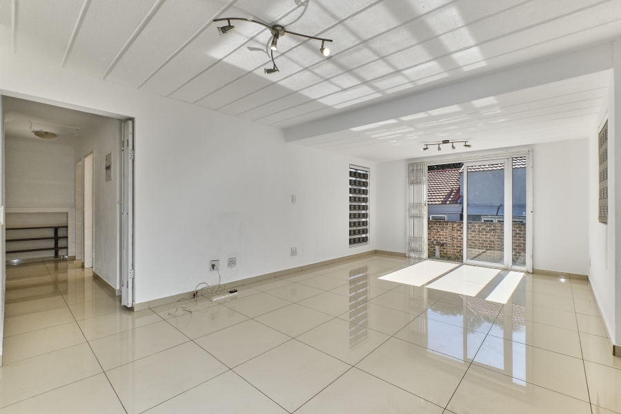 3 Bedroom Property for Sale in Barbeque Downs Gauteng