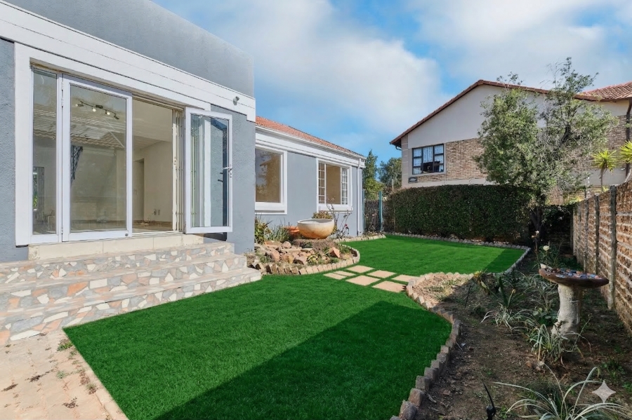 3 Bedroom Property for Sale in Barbeque Downs Gauteng