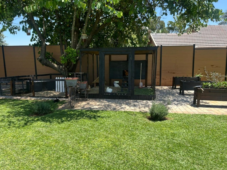 4 Bedroom Property for Sale in Eldoraigne Gauteng