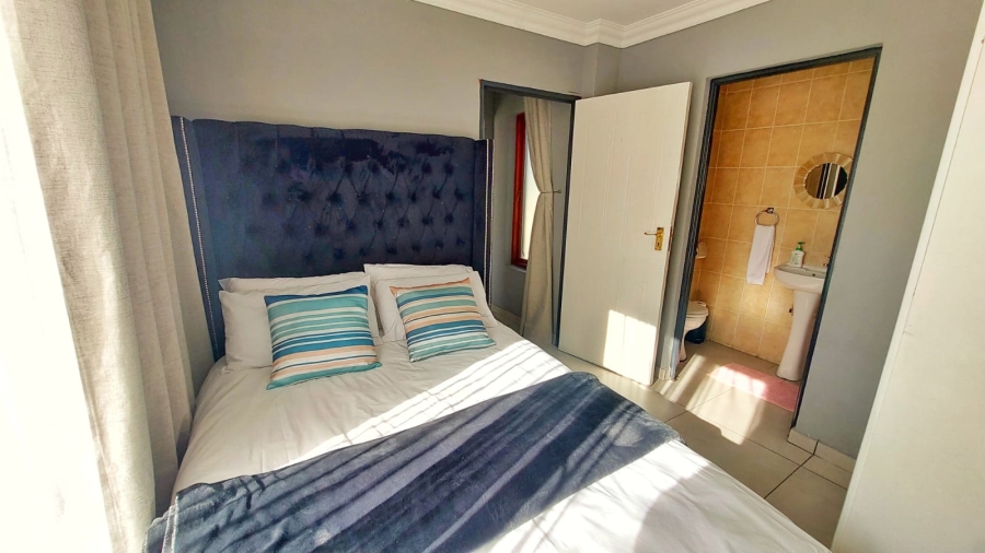 2 Bedroom Property for Sale in Kyalami Hills Gauteng