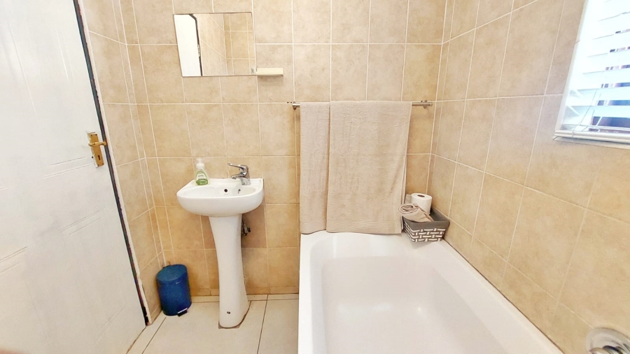 2 Bedroom Property for Sale in Kyalami Hills Gauteng