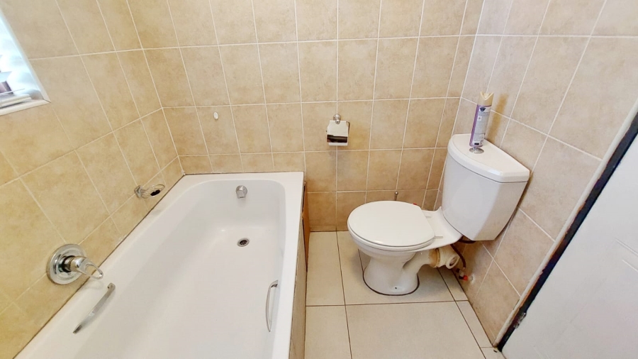 2 Bedroom Property for Sale in Kyalami Hills Gauteng