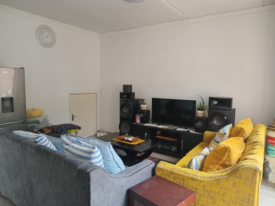 2 Bedroom Property for Sale in Kew Gauteng