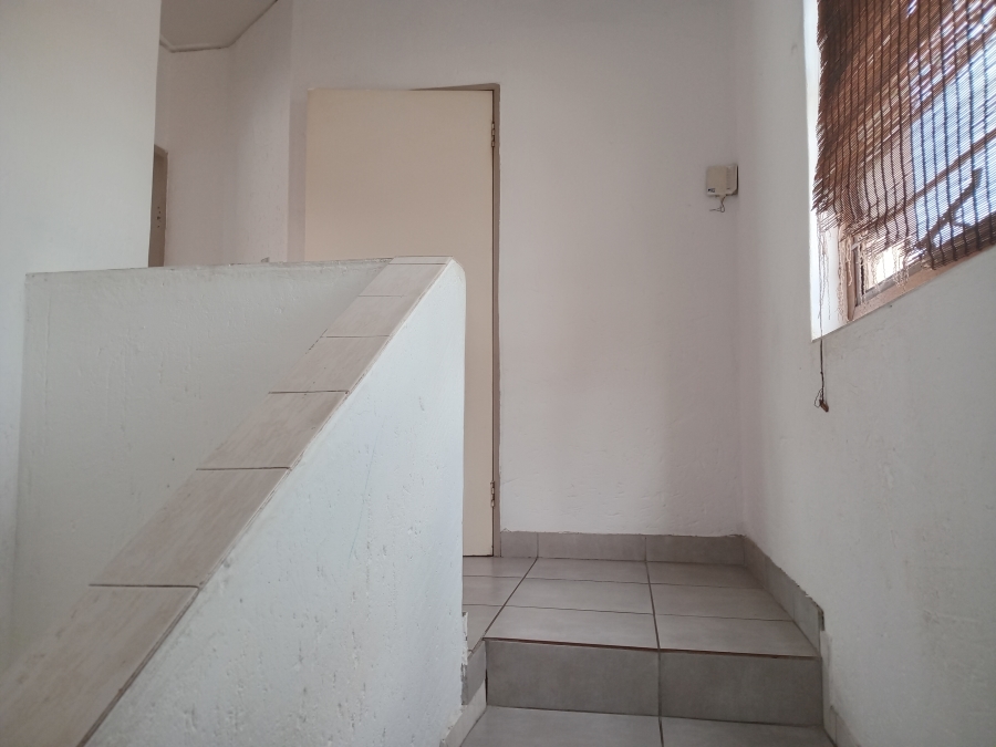 2 Bedroom Property for Sale in Kew Gauteng