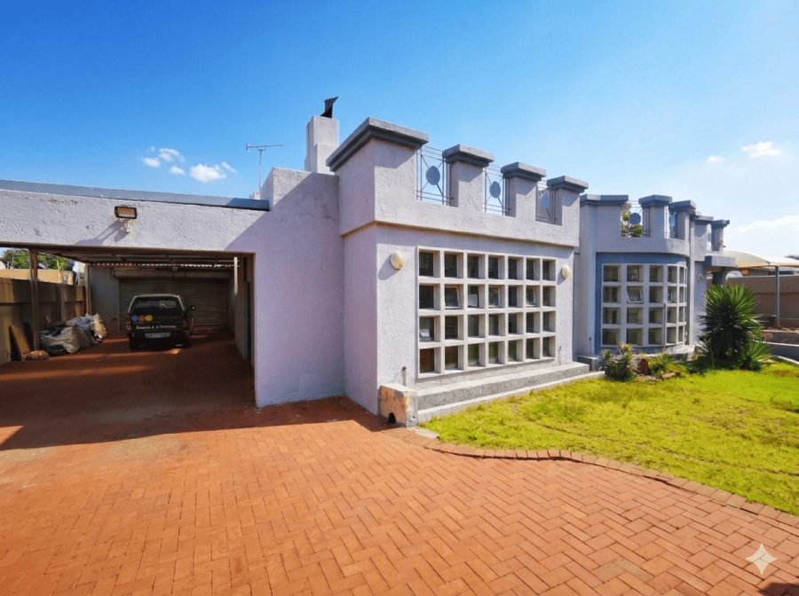 Commercial Property for Sale in Wychwood Gauteng
