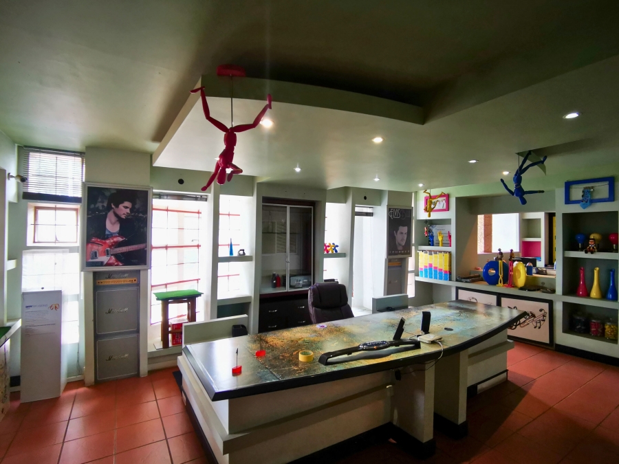 Commercial Property for Sale in Wychwood Gauteng