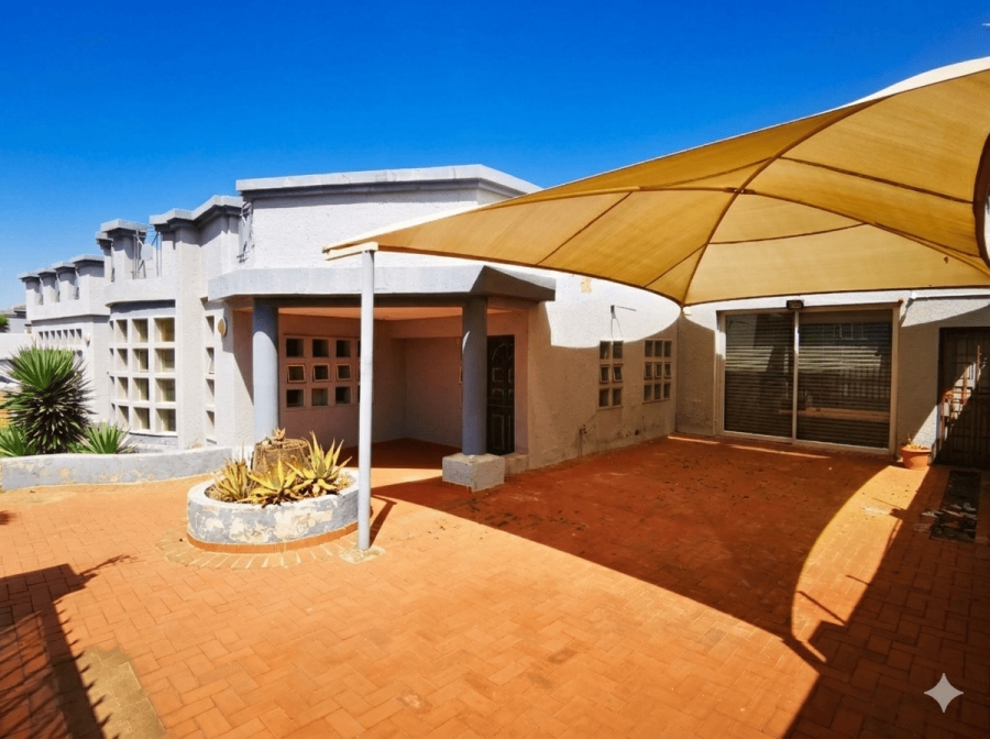 Commercial Property for Sale in Wychwood Gauteng