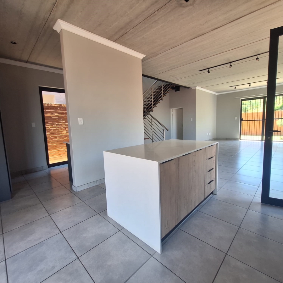 To Let 3 Bedroom Property for Rent in Boardwalk Villas Gauteng