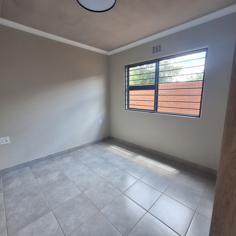 To Let 2 Bedroom Property for Rent in Sinoville Gauteng