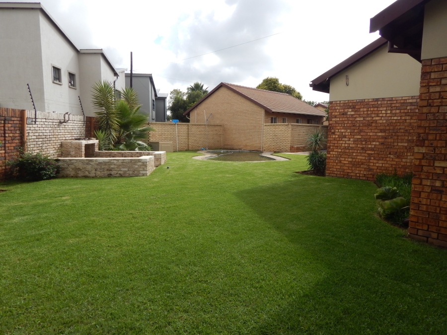 To Let 3 Bedroom Property for Rent in Rietvalleirand Gauteng