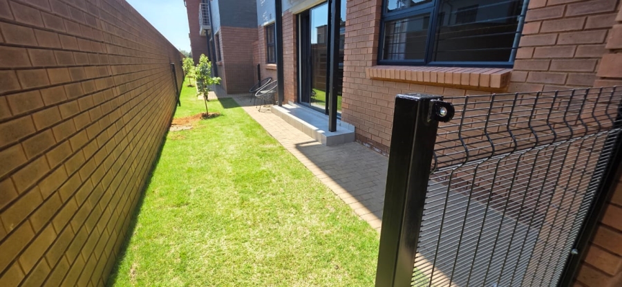 To Let 2 Bedroom Property for Rent in Sinoville Gauteng