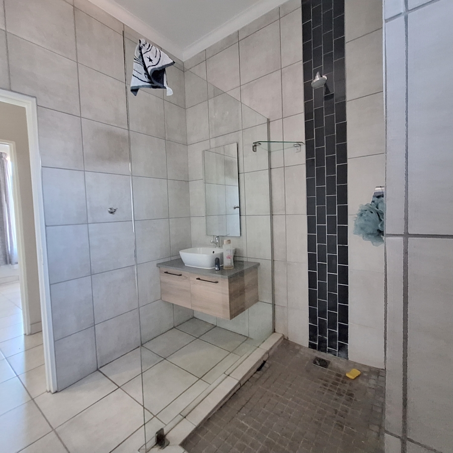 To Let 3 Bedroom Property for Rent in Montana Gauteng