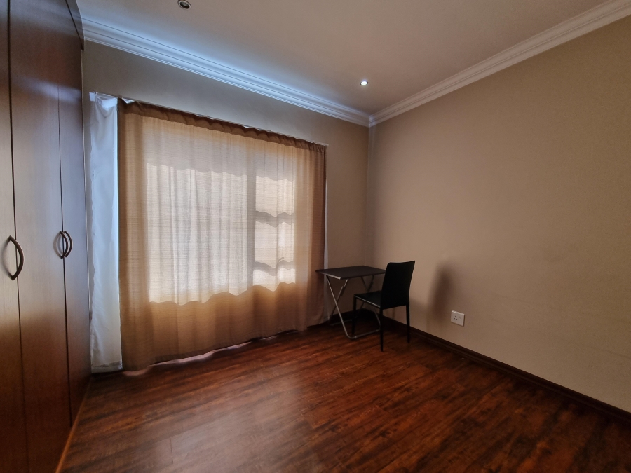 To Let 3 Bedroom Property for Rent in Thatchfield Hills Gauteng